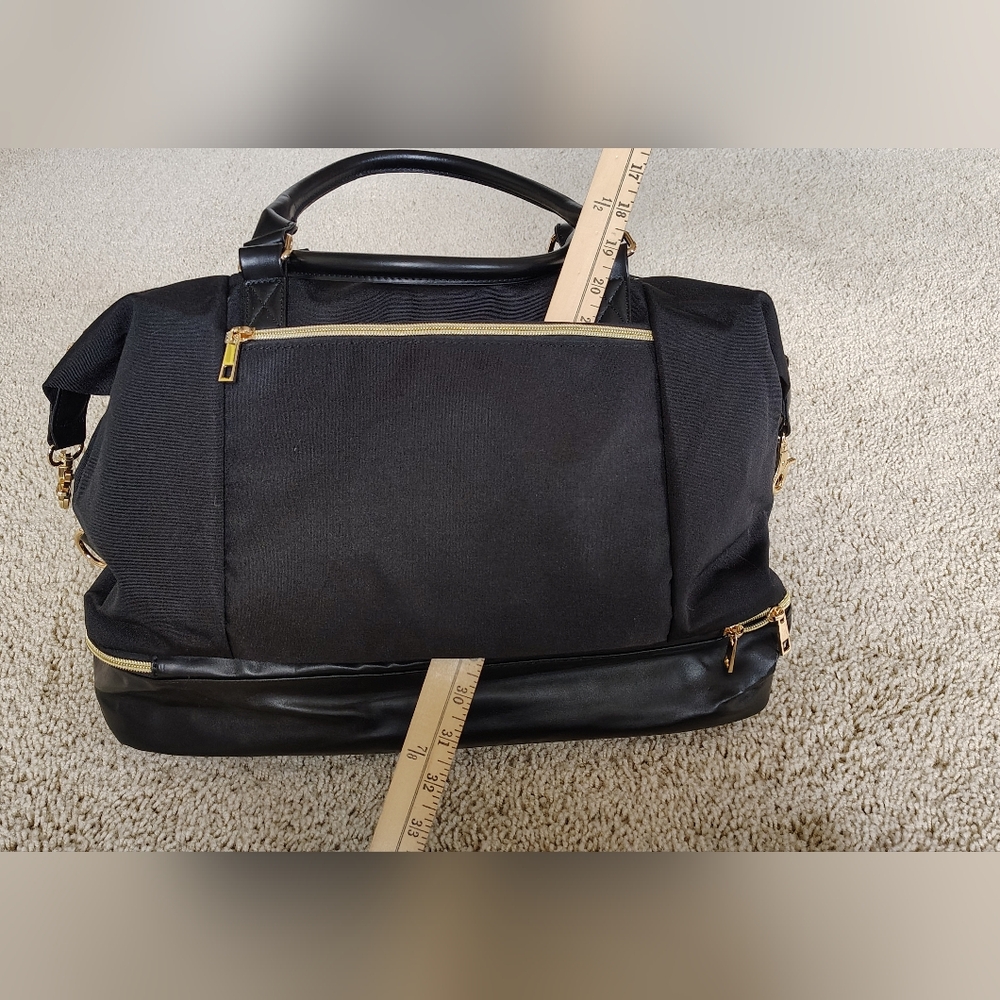 Travel tote NEVER USED - Picture 5 of 13